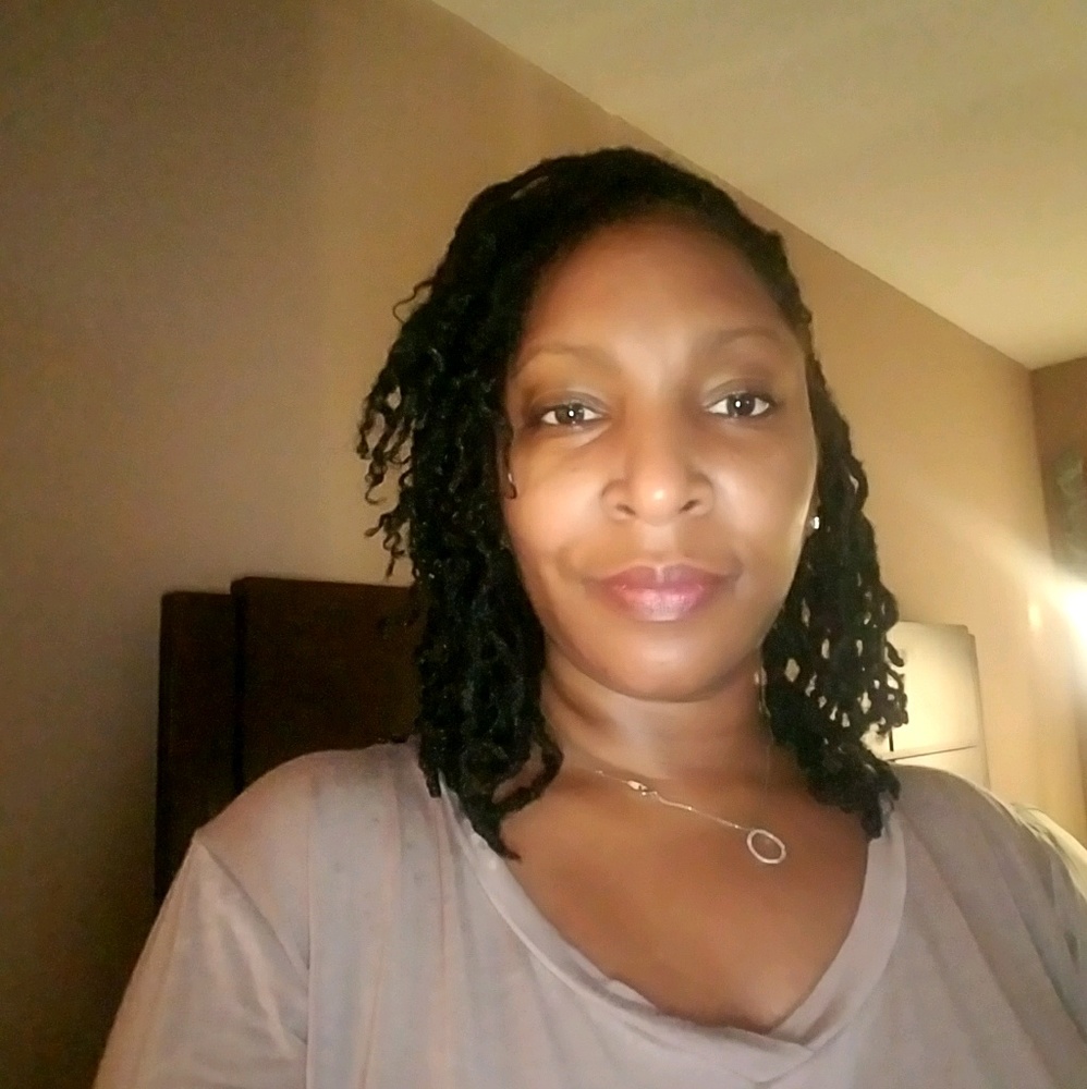 Meet your Posher, Yolanda
